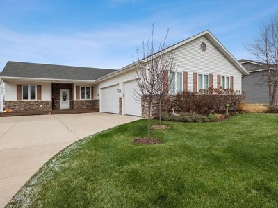 522 Bridgewater CIRCLE