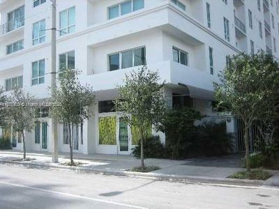 234 NE 3rd St APT 902