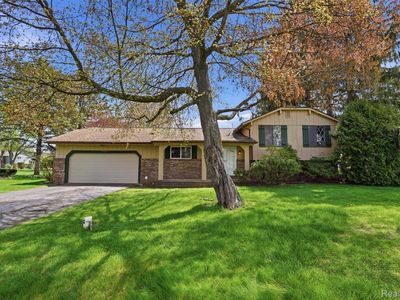 3756 Chevron Dr