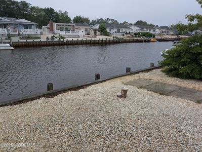 9 S Hollywood Boulevard