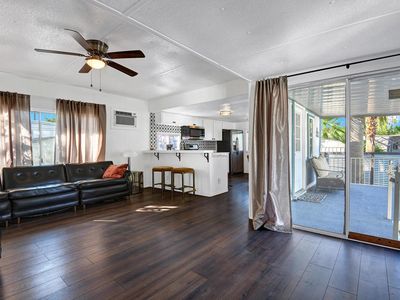 Property at 28 Jupiter St, Palm Springs, CA