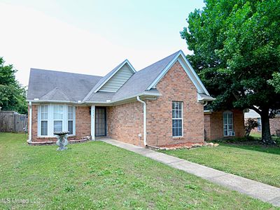 5521 Bradley Dr