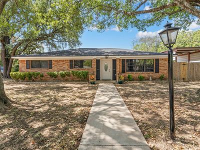 400 Cranbrook Dr