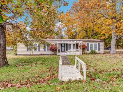 313 Rugby Rd