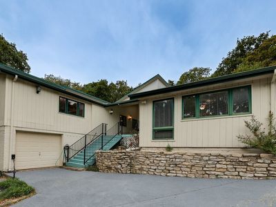 1405 Blackhill Ct