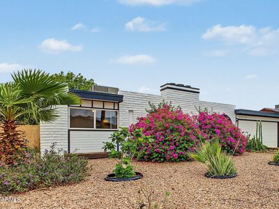 2917 W LAUREL Lane