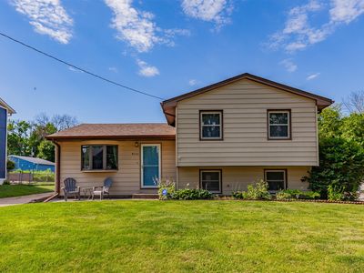 4133 E Madison Ave