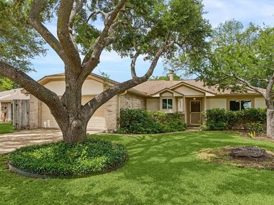 24034 Griffin House Ln