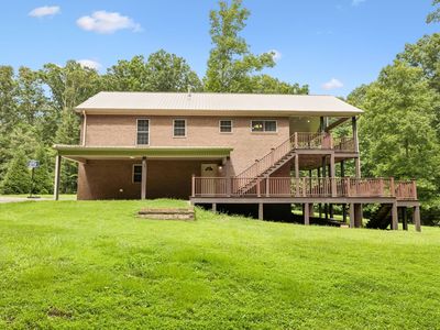 627 Oak Shadow Dr