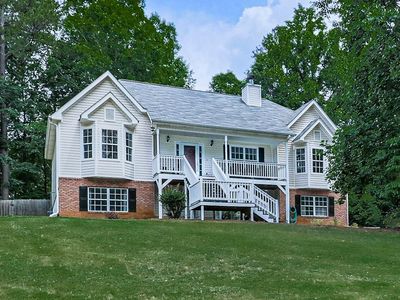 445 Highlander Way