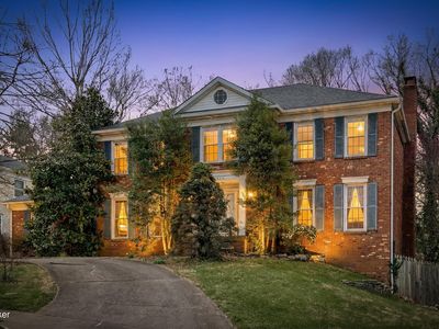 Property at 2406 Phoenix Hill Dr, Indian Hills, KY