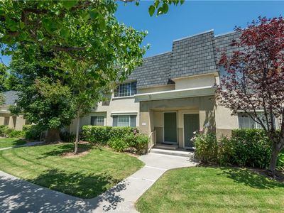19156 Hamlin St UNIT 3