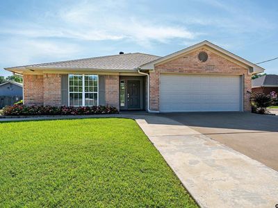 Property at 672 Inwood St, Mineola, TX