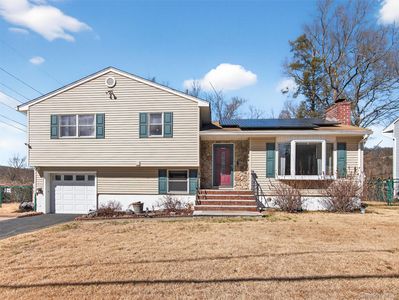 Property at 7 Greenway E, Sloatsburg, NY