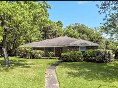 4502 Creekbend Dr