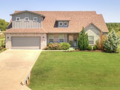 33 Dylan Dr
