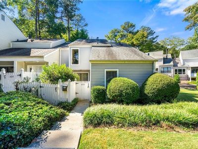 2632 Briarwood Dr SE