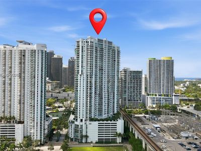 90 SW 3rd St APT 1409