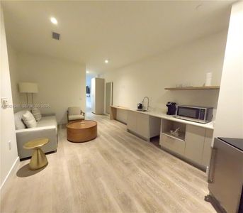 229 SW 9th St #508