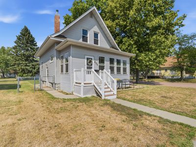 800 W 5th Ave