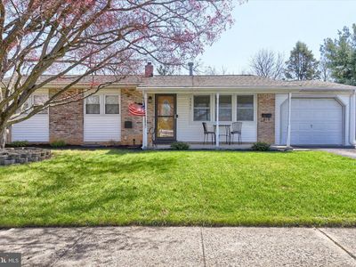 5202 Royal Dr