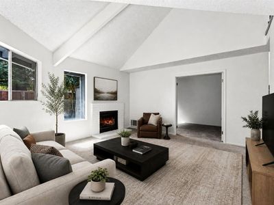 689 Racquet Club Circle