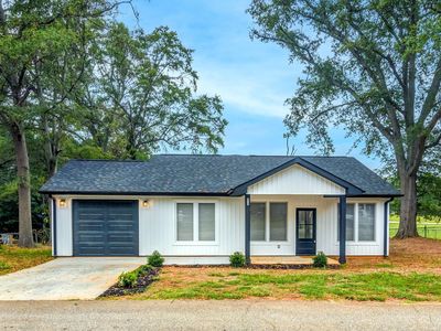 213 Rhode Island Cir