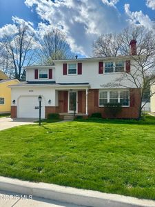 5223 Oakridge Dr