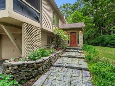 Property at 9 Pavillion Road, Amherst, NH
