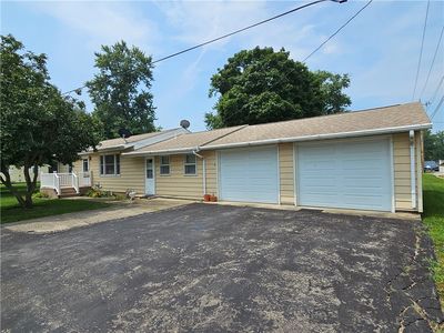 Property at 701 S Madison St, Sullivan, IL