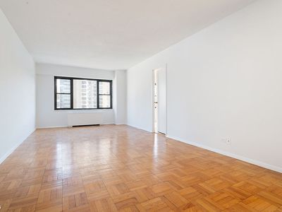 20 W 64th St APT 12P