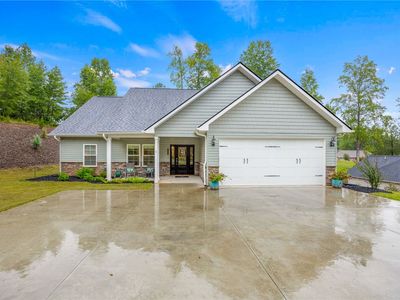 475 Twin View Dr