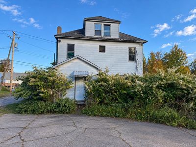 36 Waverly Avenue