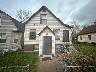 81 E Pleasant St