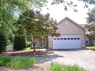 120 Harbour Springs Way