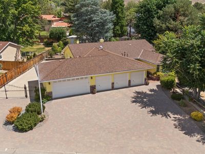 7845 N Southmoor Cir