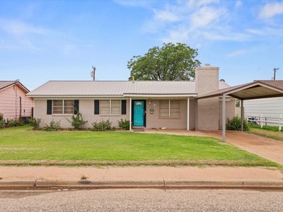 Property at 613 N B St, Brownfield, TX
