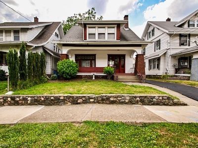 607 Broad Ave NW