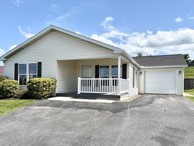 4 Burke Dr