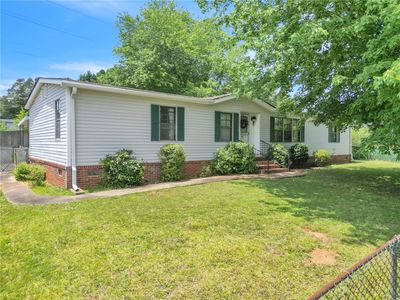 207 Wallace Dr