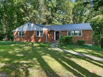 675 Chambers Rock Rd