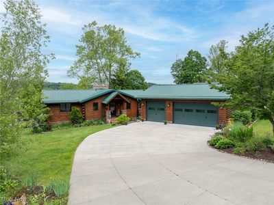 9645 Lakewood Dr NE