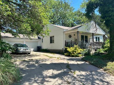 Property at 1400 W Edgemoor Dr, El Dorado, KS