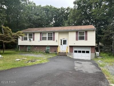 220 Lake Dr