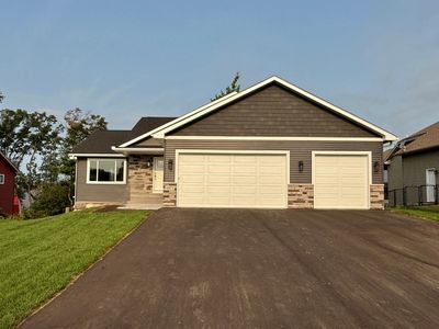 Property at 6073 Fuller Cir, Wyoming, MN