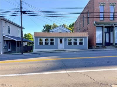 9 E Main St