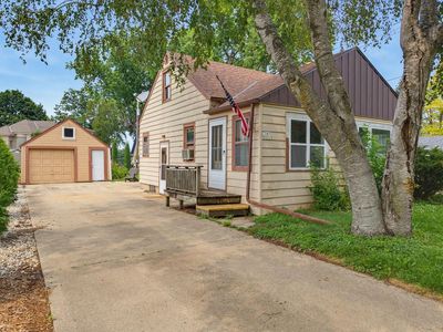 W347N5213 Elm AVENUE
