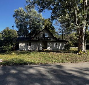921 S Strauser Rd