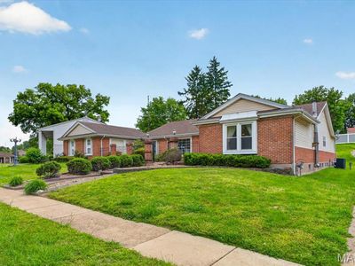 5 Blossomwood Ct