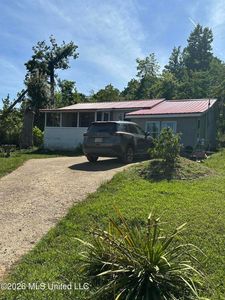 622 Lakeside Rd